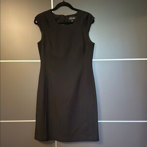 Evan Picone Black Sleeveless Sheath Mini Dress